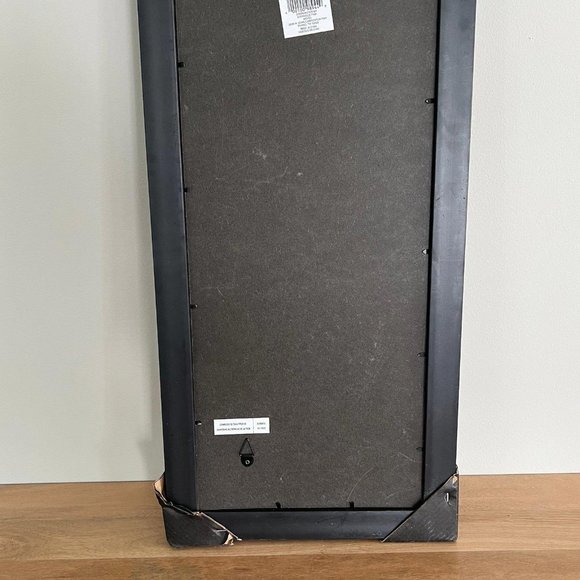 Nwt black wooden collage frame 4”x6”-6 wall collage photo frame - Picture 6 of 8